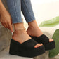 Sandales rehaussantes 👡 Modèle à enfiler, semelle épaisse pour allonger les jambes, texture antidérapante, confortables toute la journée, parfaites pour l'été ☀️