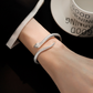 📢📢50% DE RÉDUCTION !! ⏰ 🐍 Bracelet Jonc Serpent Vintage – Manchette Ouverte Réglable avec Écailles Texturées & Yeux Verts ✨